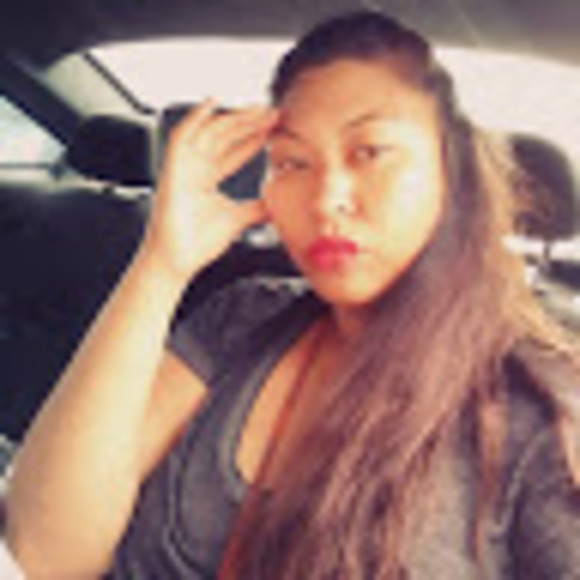 Meet your Posher, Jozette - Picture 1 of 1